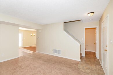 140 Hilltop Farms Blvd, Whiteland, IN 46184 - photo 4