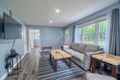 24 Edgewood Dr, Holden, MA 01520 - photo 6