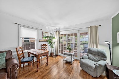 1519 Mckinley Ave, South Bend, IN 46617 - photo 3