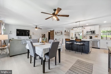 2202 Arden Dr, Fallston, MD 21047 - photo 3