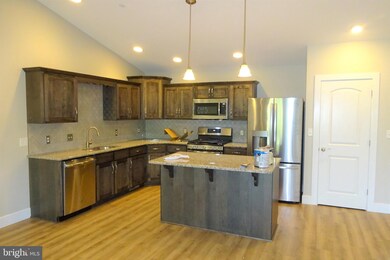 701 Shook Ct W, Greencastle, PA 17225 - photo 2