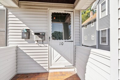 10 Edgecliff Rd unit 2, Watertown, MA 02472 - photo 3