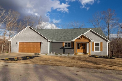 1130 Twin View Cir, Selmer, TN 38375 - photo 3