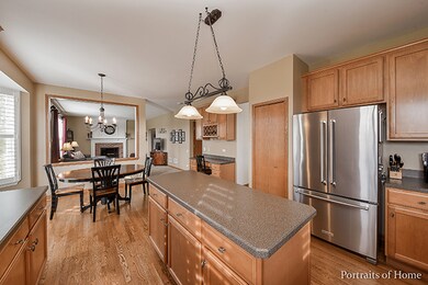 4520 Whitehall Ln, Algonquin, IL 60102 - photo 7