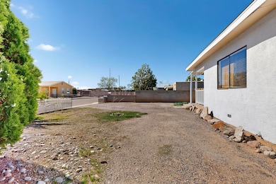 165 Hilton Ave NW, Albuquerque, NM 87107 - photo 5