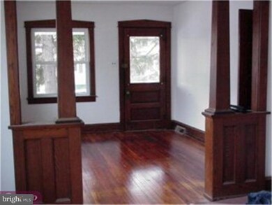 313 Cedarcroft Ave, Audubon, NJ 08106 - photo 2