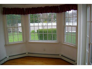 24 Edgewood Dr, Barrington, RI 02806 - photo 7