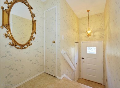 (3) ENTRY FOYER