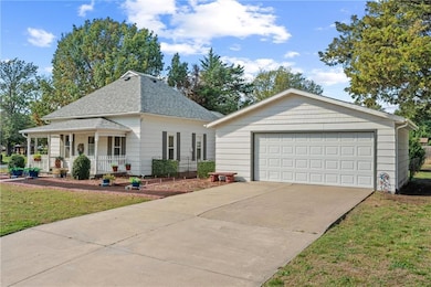 101 N Ridgeway St, Caney, KS 67333 - photo 3