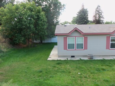 560 E 7th St, Craig, CO 81625 - photo 2