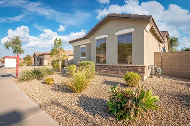 16057 W Yavapai St-31