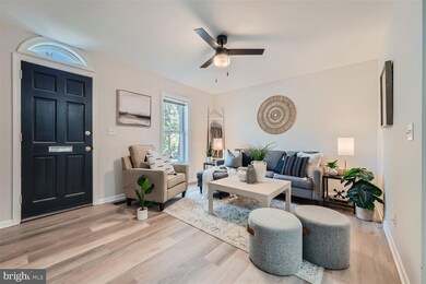 1061 W Barre St, Baltimore, MD 21230 - photo 3