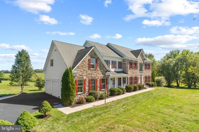 16658 Goldencrest Cir, Purcellville, VA 20132 - photo 4