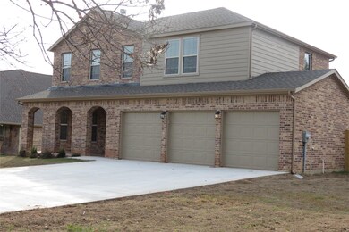 4604 Woodlawn Rd, Sherman, TX 75090 - photo 3
