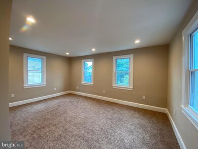 40 High St unit 2ND FLOOR, Woodbury, NJ 08096 - photo 4