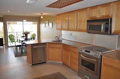kitchen to dining