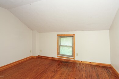 11 Maple St, Three Oaks, MI 49128 - photo 7