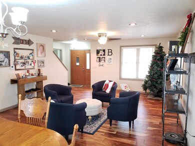 51552 Duncan Dr, South Bend, IN 46628 - photo 2