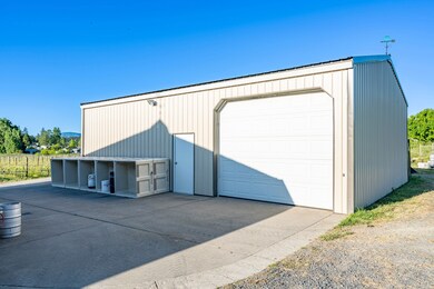 5719 Jerome Prairie Rd, Grants Pass, OR 97527 - photo 7