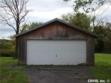 Land Garage