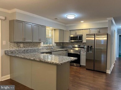 8217 Seven Pines Ln, Waldorf, MD 20603 - photo 2