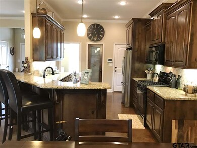 5829 5829 Havens Trail, Tyler, TX 75707 - photo 4