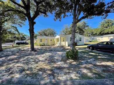 107 Holmes Dr, Pensacola, FL 32507 - photo 3