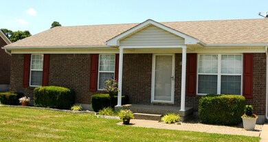 Seminole front of house