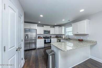 2009 Snapper St, New Bern, NC 28562 - photo 6