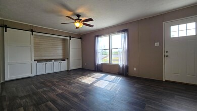 201 Primrose Ln, Russell Springs, KY 42642 - photo 5