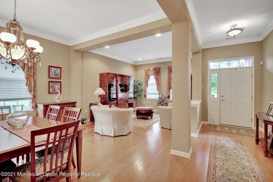 07-Dining Room to Living Room & Foyer