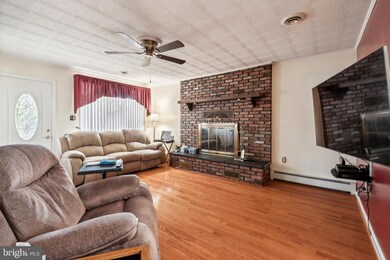 7310 Green Acres Dr, Glen Burnie, MD 21060 - photo 7