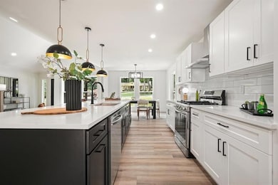 3427 Mill Stream Ln SW, Marietta, GA 30060 - photo 2