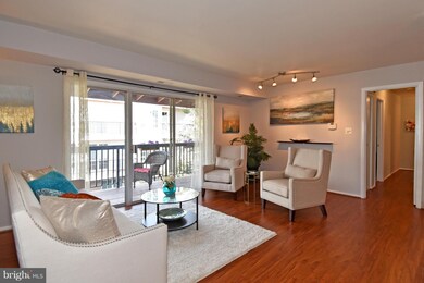 200 Park Terrace Ct SE unit 10, Vienna, VA 22180 - photo 4