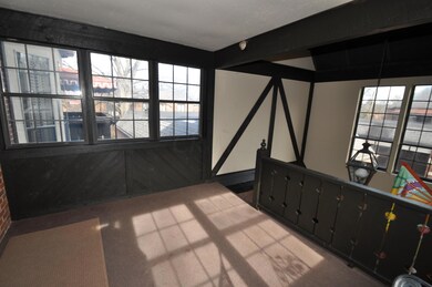 Upper Entrance Deck Area