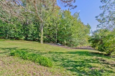 1052 Franklin Rd, Fitchburg, MA 01420 - photo 5