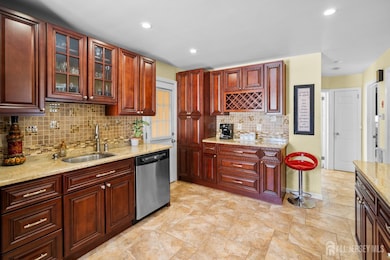 2025 Bell Place, South Plainfield, NJ 07080 - photo 7