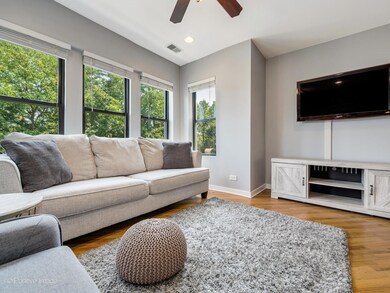 4826 N Hoyne Ave unit 4, Chicago, IL 60625 - photo 3