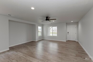 18147 N Lion Head Ave, Nampa, ID 83687 - photo 3