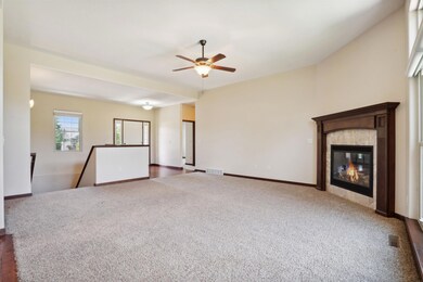 2817 Pendleton Dr, Cedar Falls, IA 50613 - photo 5