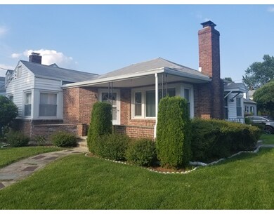 7 Lancaster St, Springfield, MA 01118 - photo 2