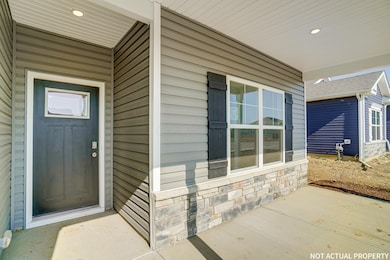 717 Maria Dr, Plain City, OH 43064 - photo 2