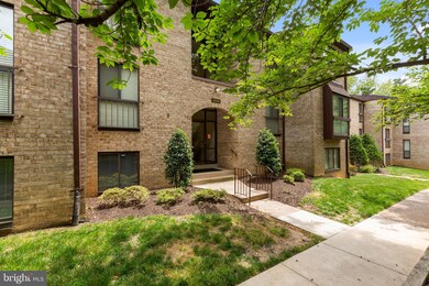 2033 Royal Fern Ct unit 1C, Reston, VA 20191 - photo 2