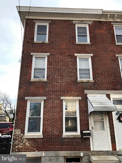 212 Walnut St, Norristown, PA 19401 - photo 2
