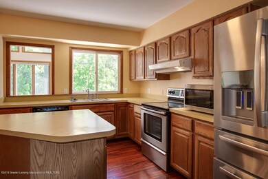 005-1808 Autumn Ln Lansing -Medium
