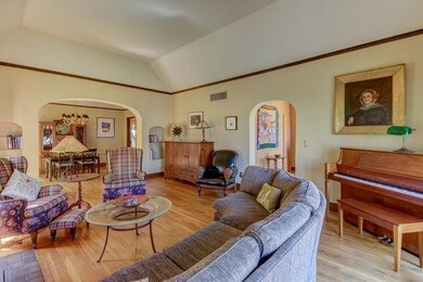 721 West Palm Lane MLS (8)