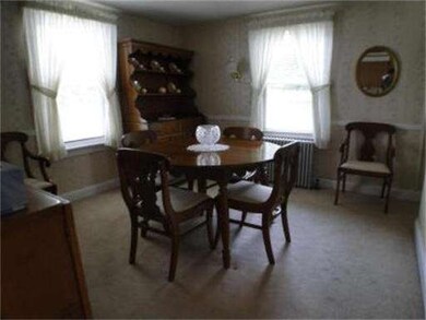 15 Davis St, Saugus, MA 01906 - photo 5