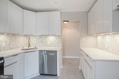 9 Samuel Adams Bldg, Blackwood, NJ 08012 - photo 7