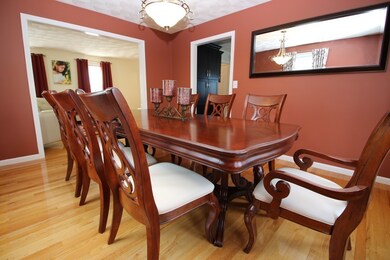 7 Cider Mill Rd, Saugus, MA 01906 - photo 6