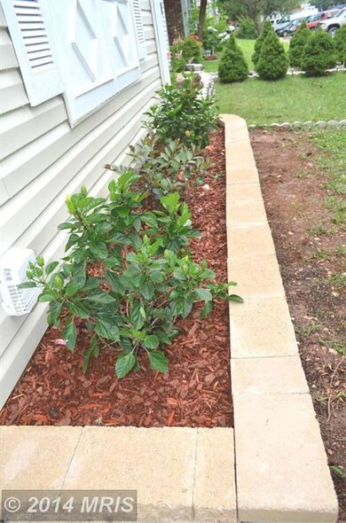 9027 Bonham Cir, Manassas, VA 20110 - photo 2